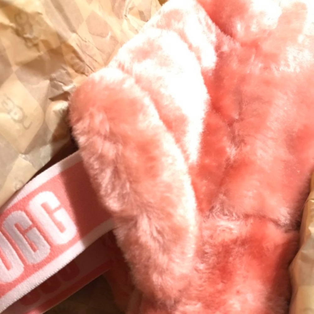 Slippers - Picture 5 of 7